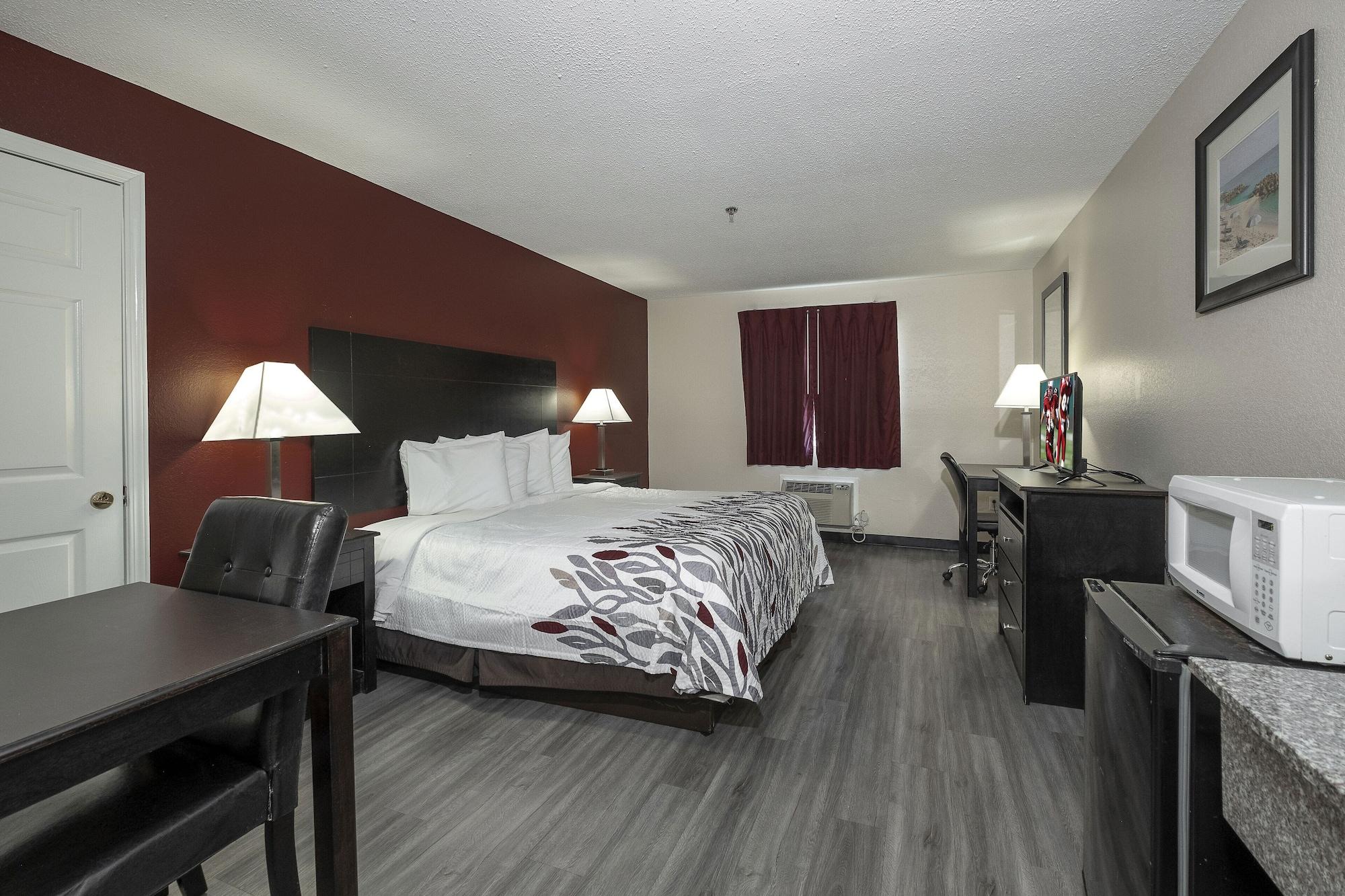 Red Roof Inn & Suites Pensacola-Nas Corry Beach Haven Exteriér fotografie