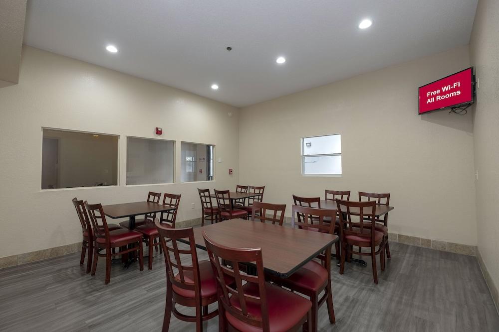 Red Roof Inn & Suites Pensacola-Nas Corry Beach Haven Exteriér fotografie